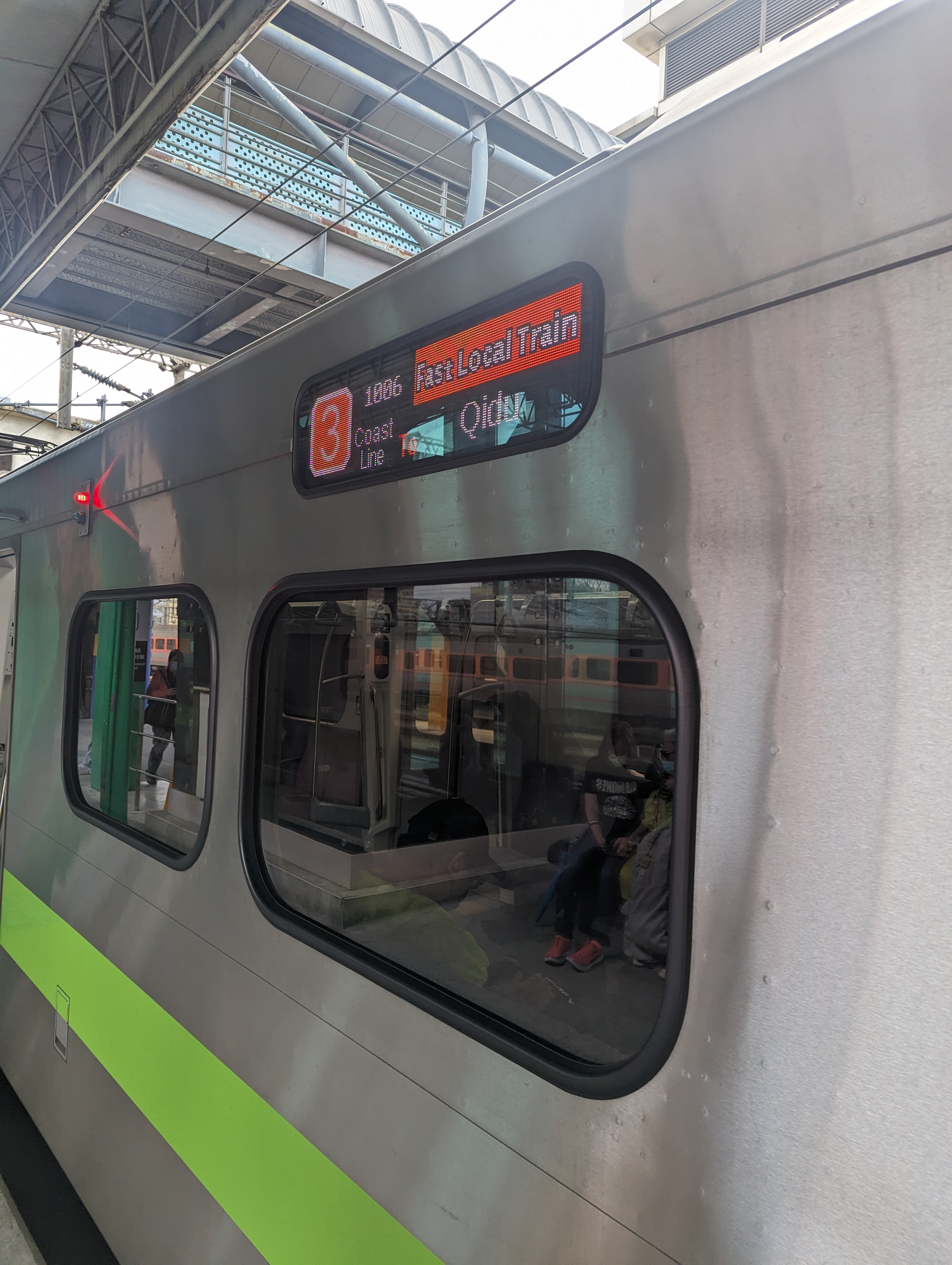 1006次(潮州-七堵（海線）)，EMU900