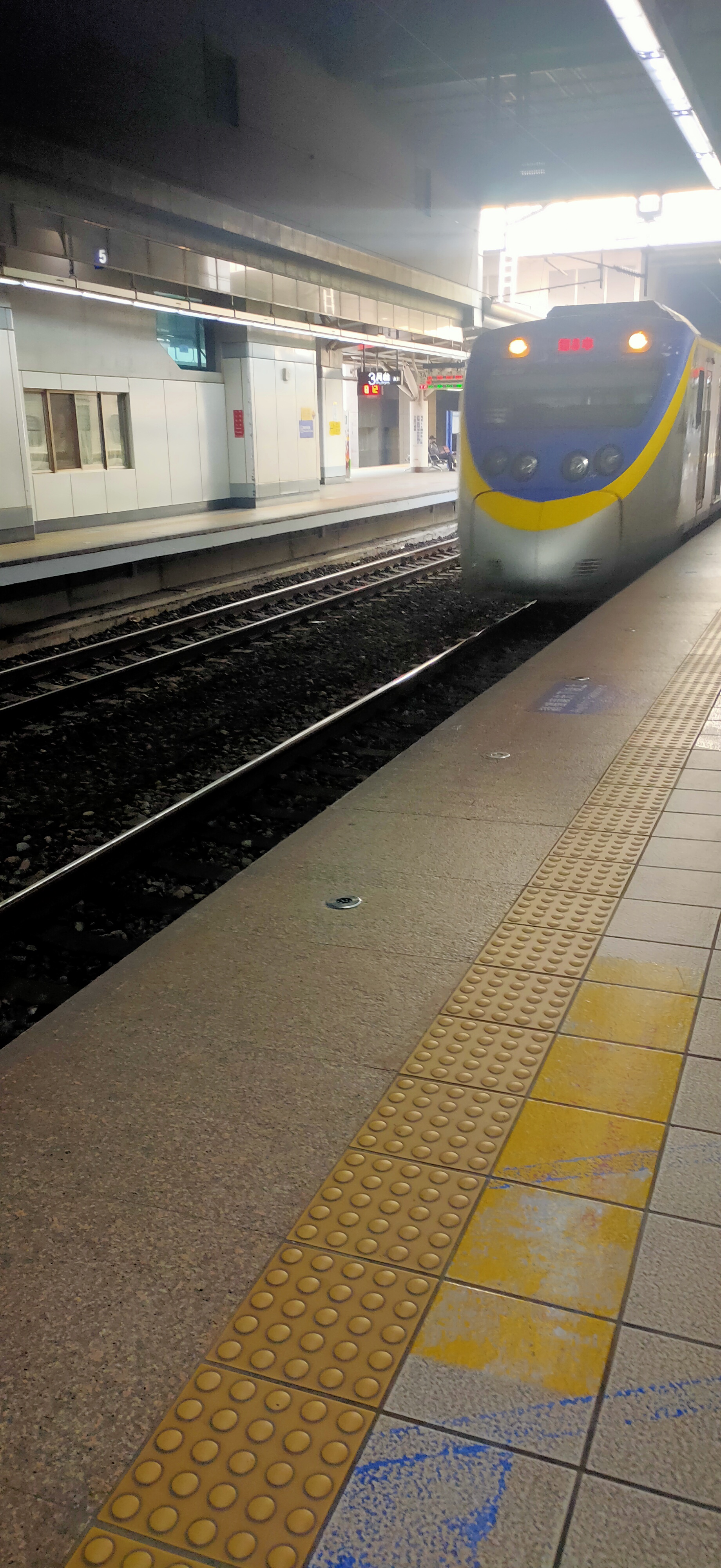 EMU400