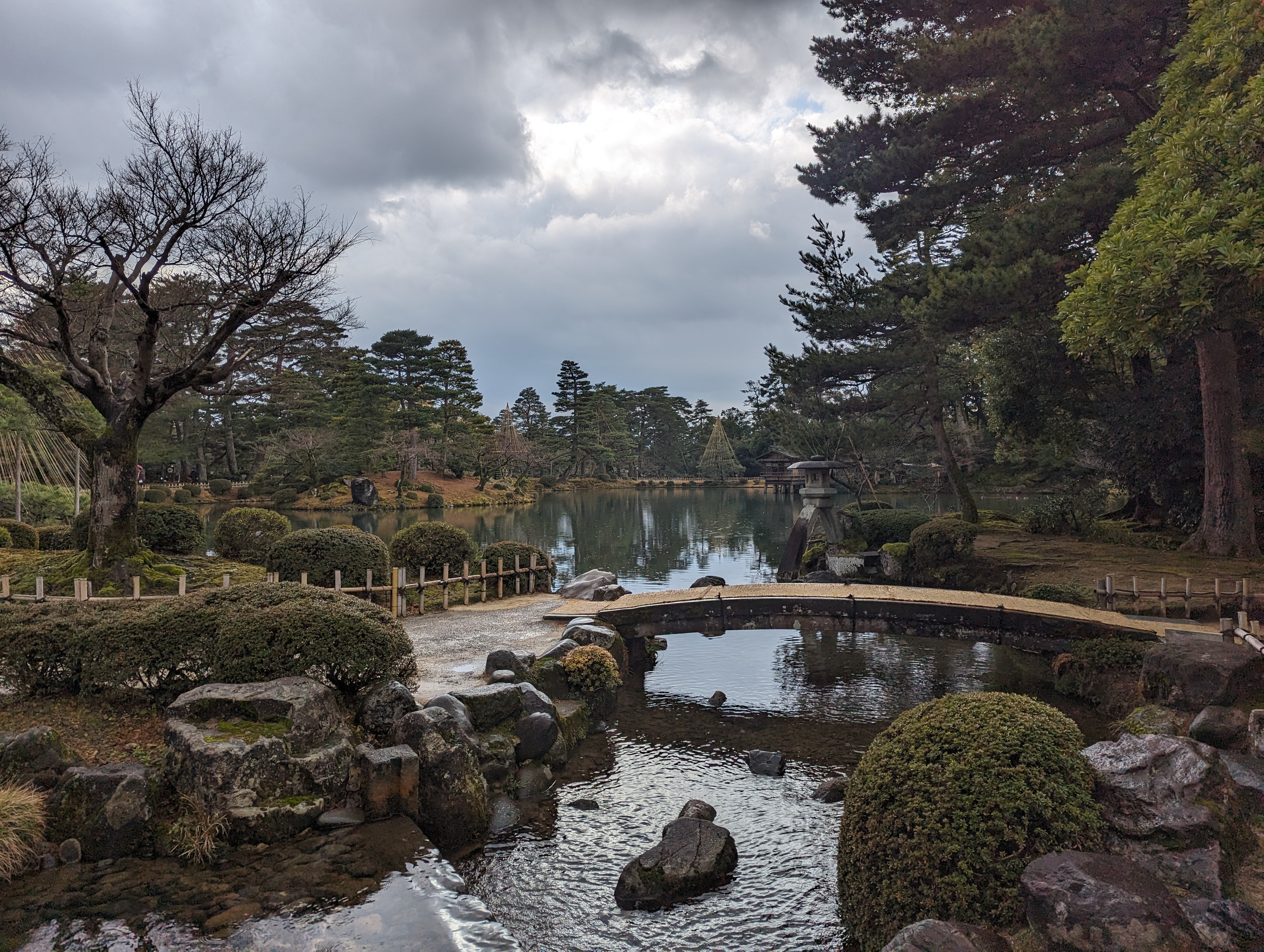 兼六園虹橋及霞ヶ池